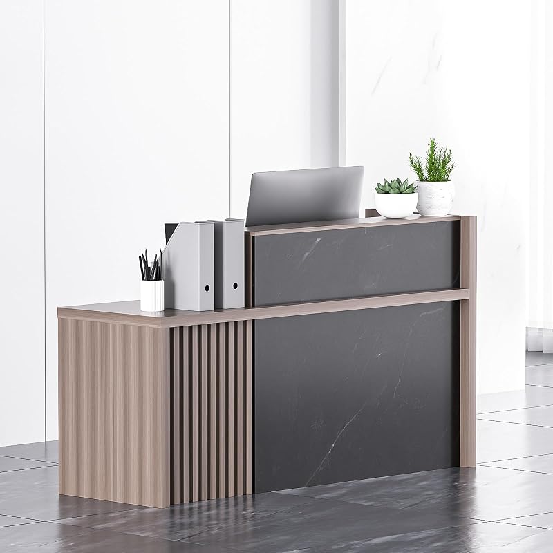 Reception desk